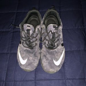 Nike Roshe Run Dark Grey Camo